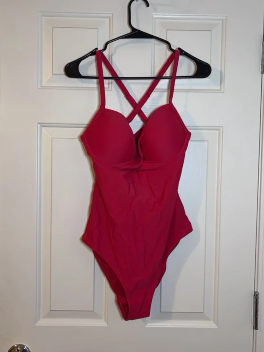 Cupshe Women's Red One-Piece Swimsuit - Picture 1 of 3